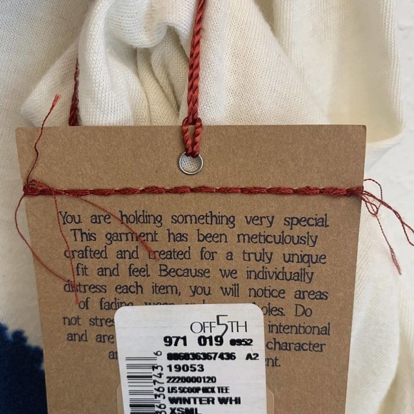 True Religion Long Sleeve Scoop Neck Tee in Winter White NWT Womens XS - Picture 5 of 6